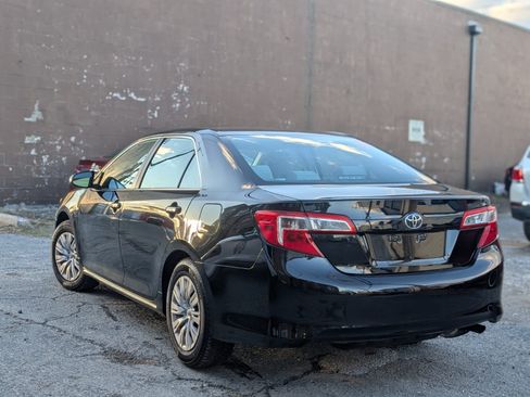 Used 2013 Toyota Camry LE image 1