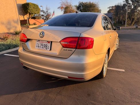 Used 2013 Volkswagen Jetta 2.5 image 7