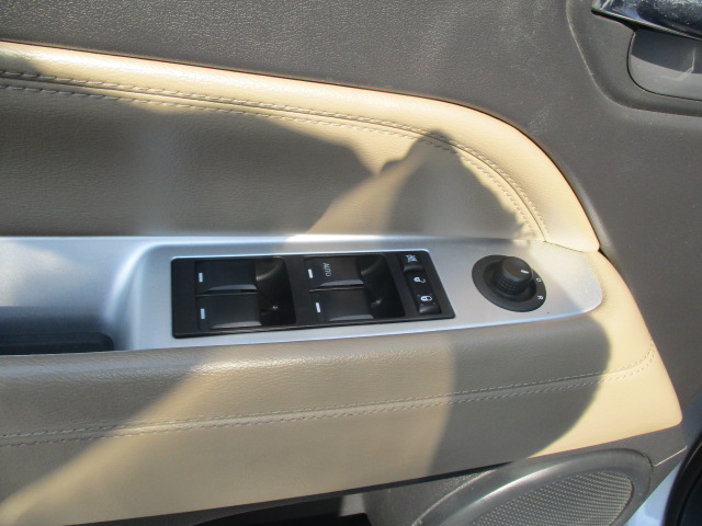 Used 2015 Jeep Compass 4WD Latitude image 23