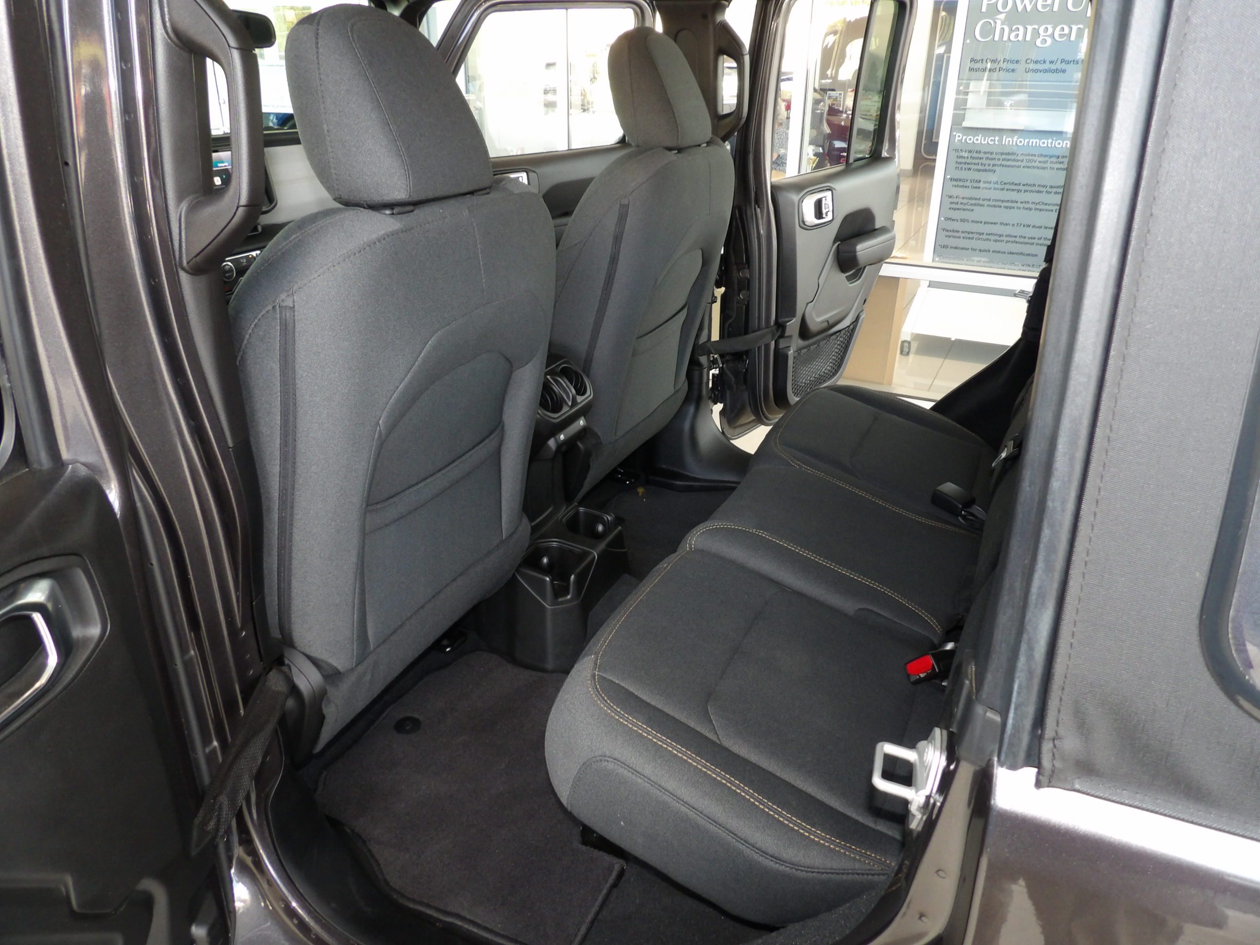 Used 2026 Jeep Wrangler 4WD Unlimited Sport image 20