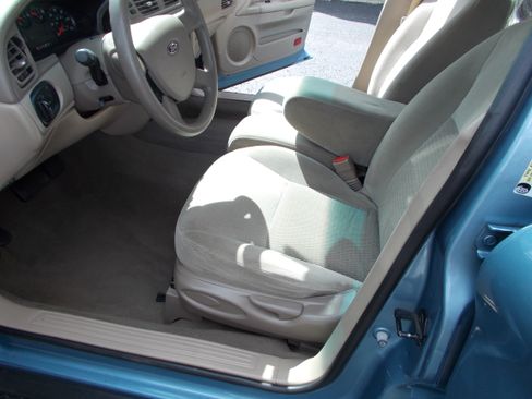Used 2006 Ford Taurus SE FWD image 13