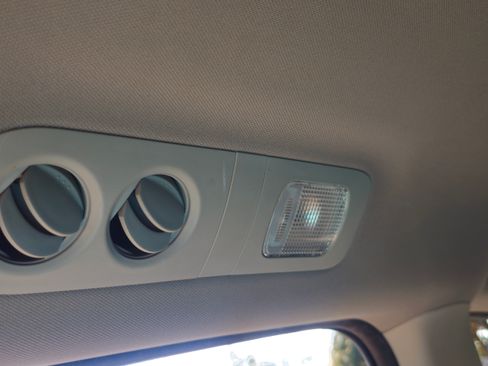 Used 2011 Honda Odyssey EX-L image 37