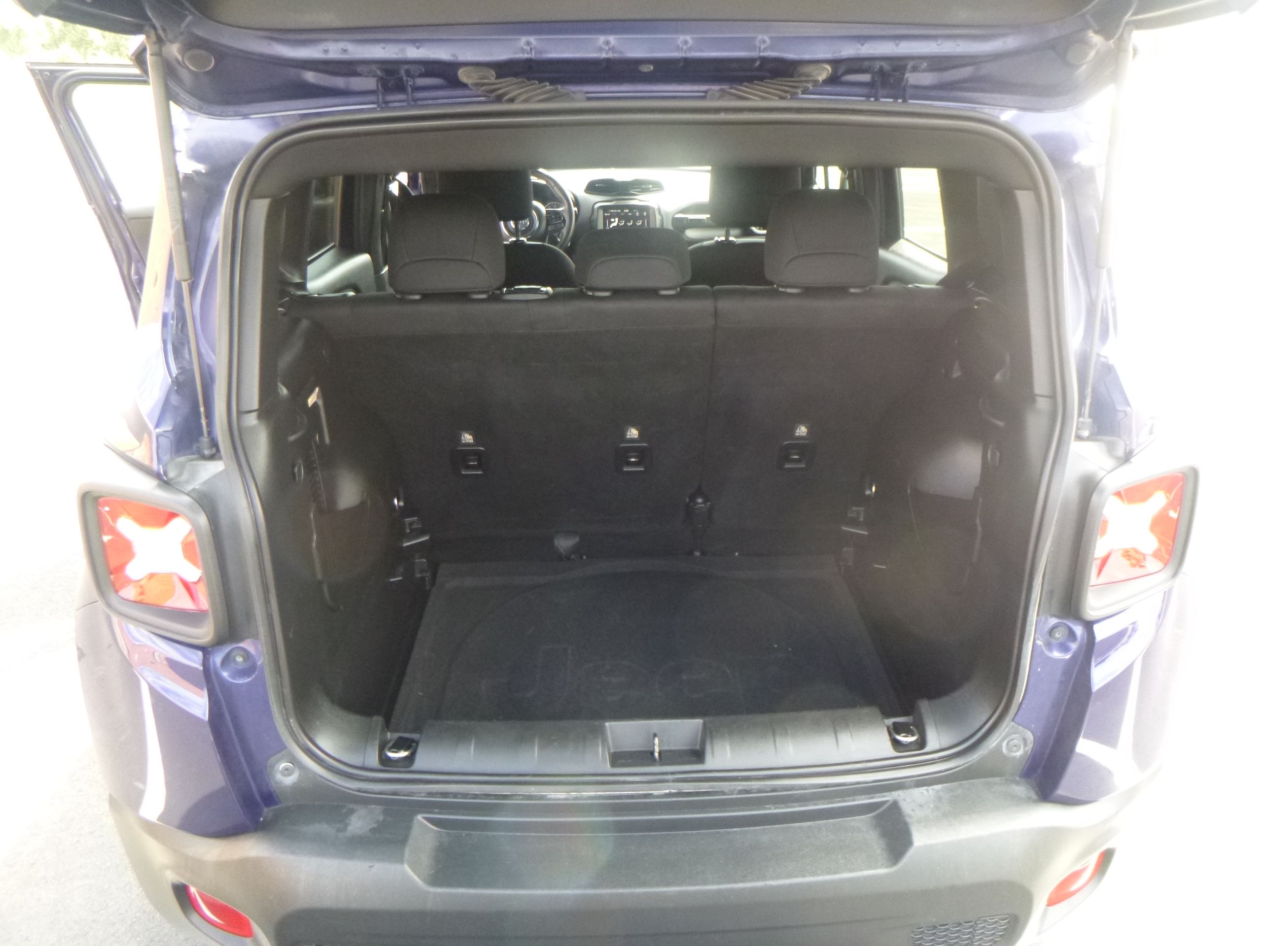 Used 2021 Jeep Renegade 75th Anniversary AWD/4WD image 17