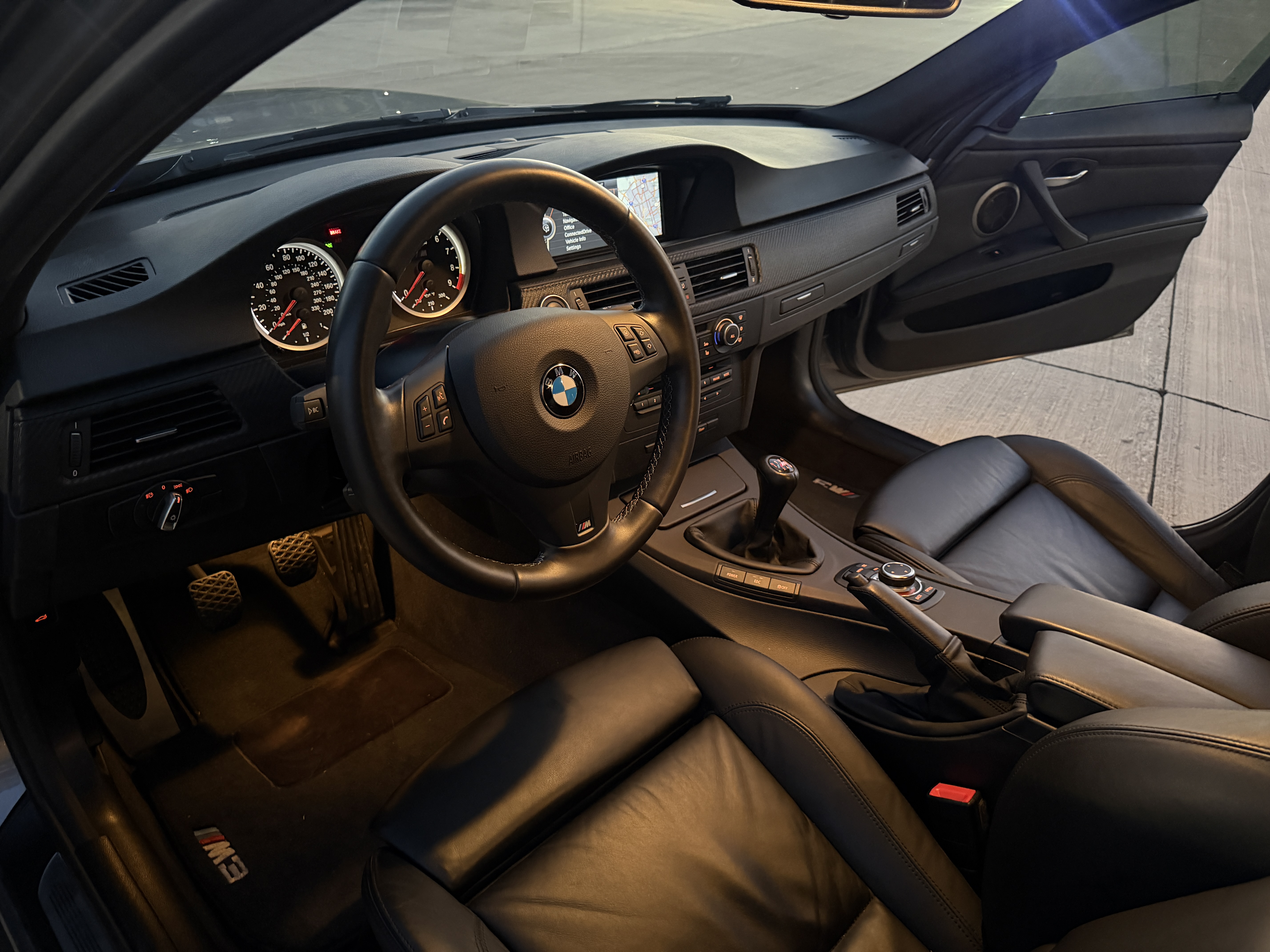 Used 2011 BMW M3 Competition RWD image 27