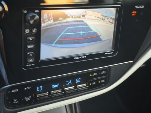 Used 2016 Scion iM UNAVAIL FWD image 18