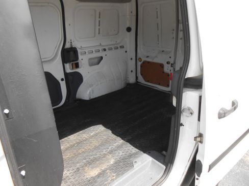 Used 2010 Ford Transit Connect XL image 10