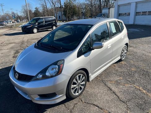 Used 2013 Honda Fit Sport image 2