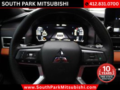 Used 2024 Mitsubishi Outlander SEL image 25