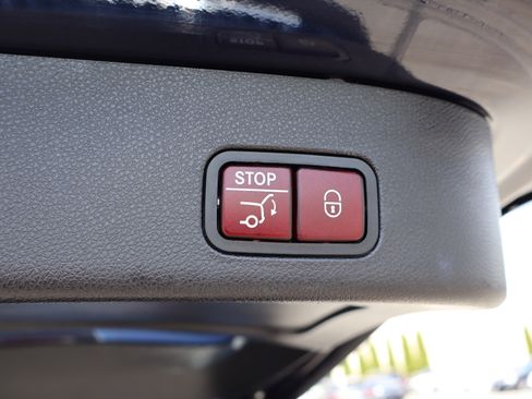 Used 2018 Mercedes-Benz GLS 550 4MATIC image 44