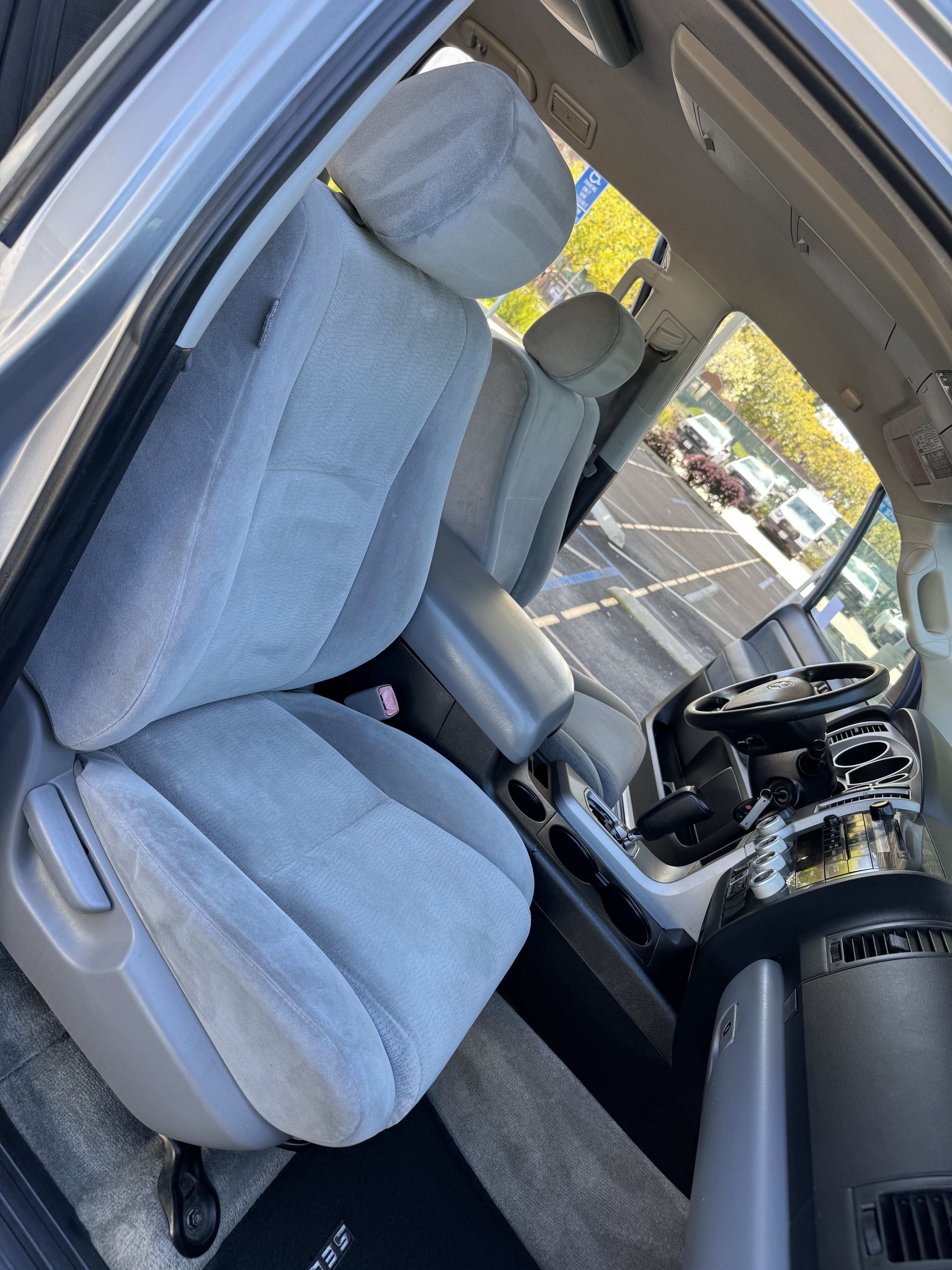 Used 2009 Toyota Sequoia SR5 RWD image 23