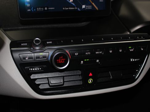 Used 2018 BMW i3 image 19