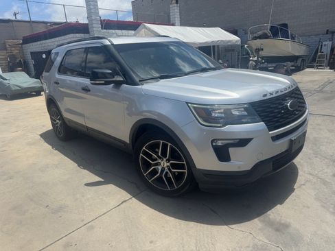 Used 2019 Ford Explorer 4WD Sport image 3