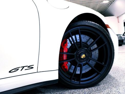 Used 2024 Porsche 911 Targa 4 GTS image 13