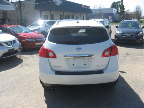 Used 2013 Nissan Rogue SL image 4