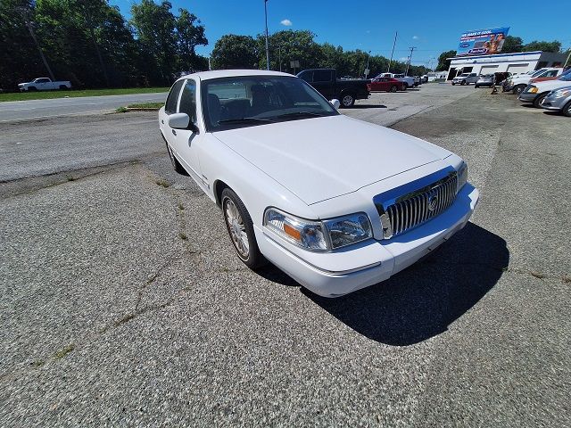 Used 2010 Mercury Grand Marquis LS RWD image 1