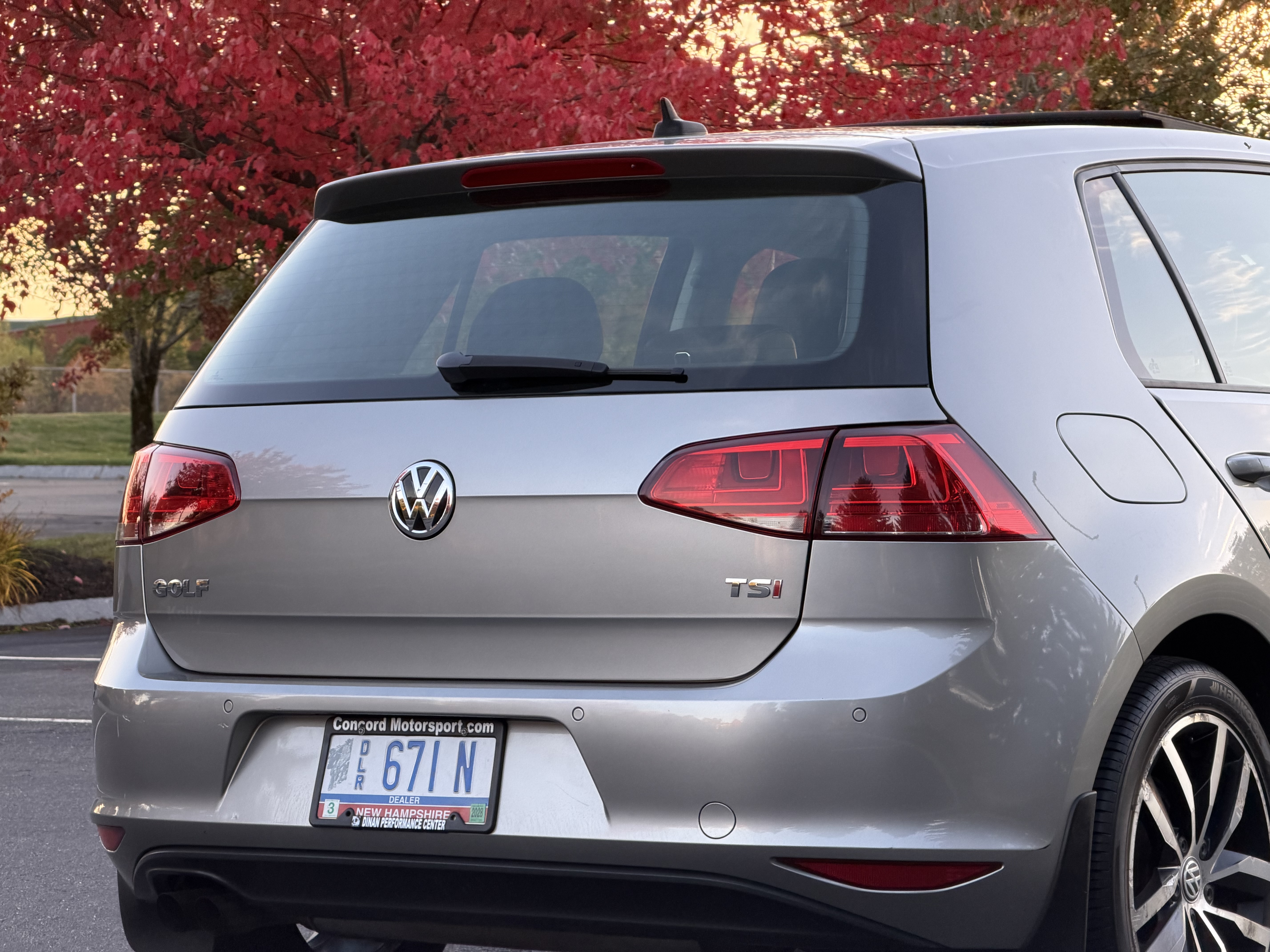 Used 2016 Volkswagen Golf SE FWD image 15