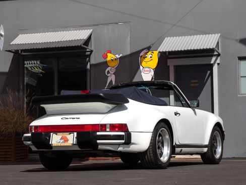 Used 1988 Porsche 911 Carrera image 2