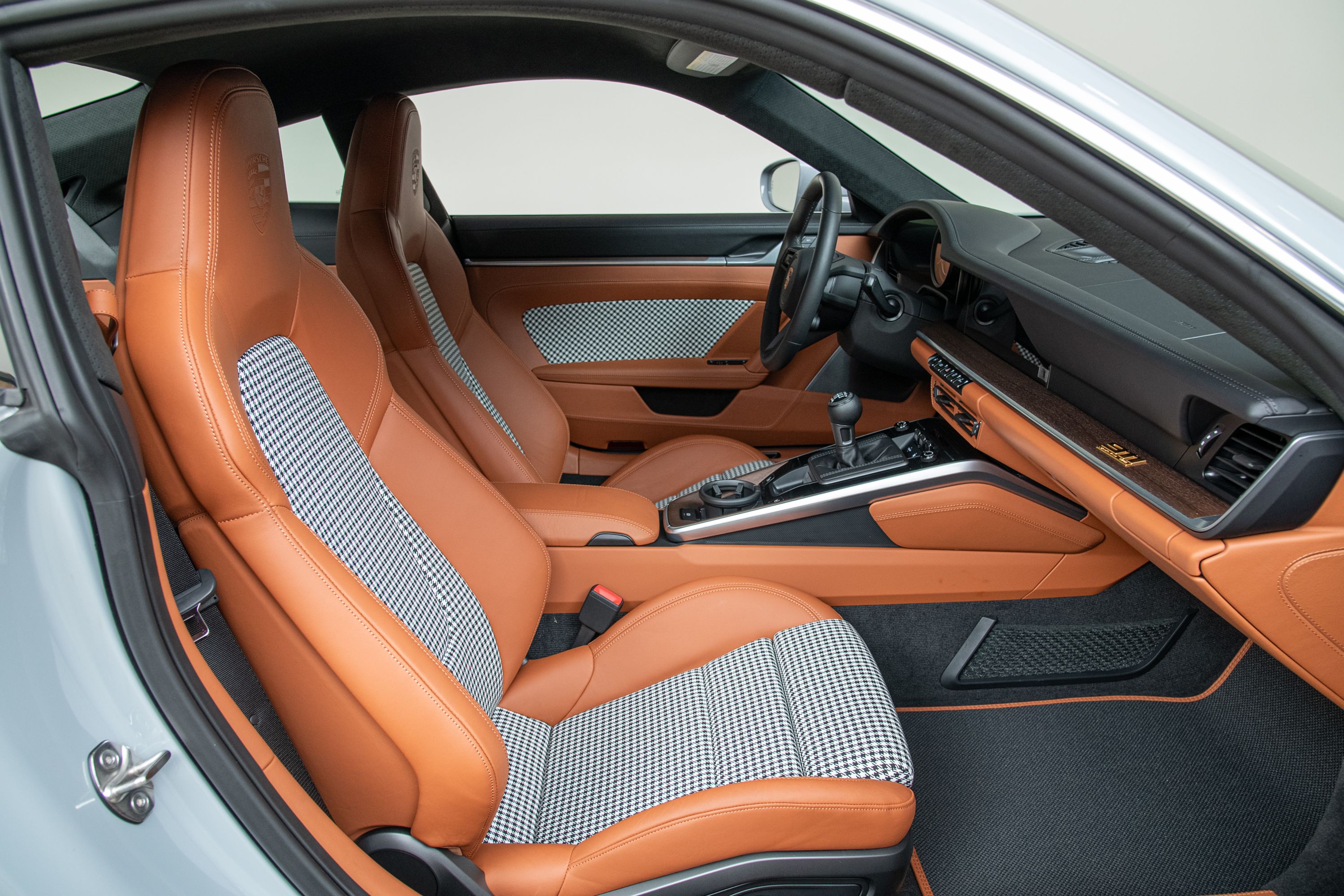 Used 2023 Porsche 911 Sport Classic Coupe RWD image 25