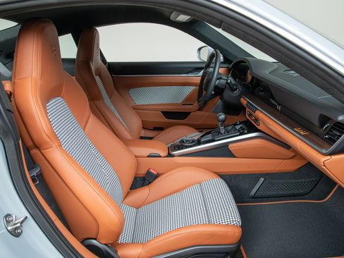 Used 2023 Porsche 911 Sport Classic Coupe RWD image 25