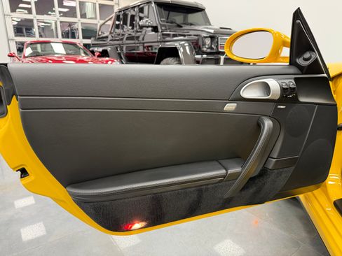 Used 2008 Porsche 911 Carrera 4 image 19