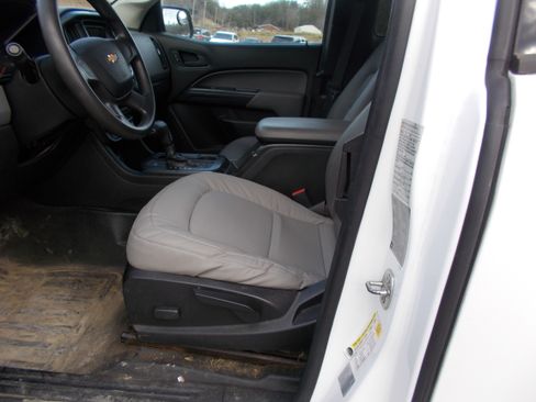 Used 2015 Chevrolet Colorado W/T image 7