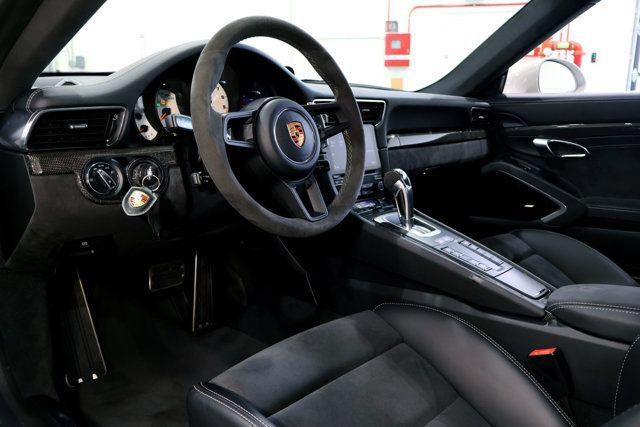 Used 2018 Porsche 911 GT3 RWD image 29