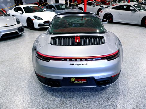 Used 2021 Porsche 911 Targa 4S AWD/4WD image 18