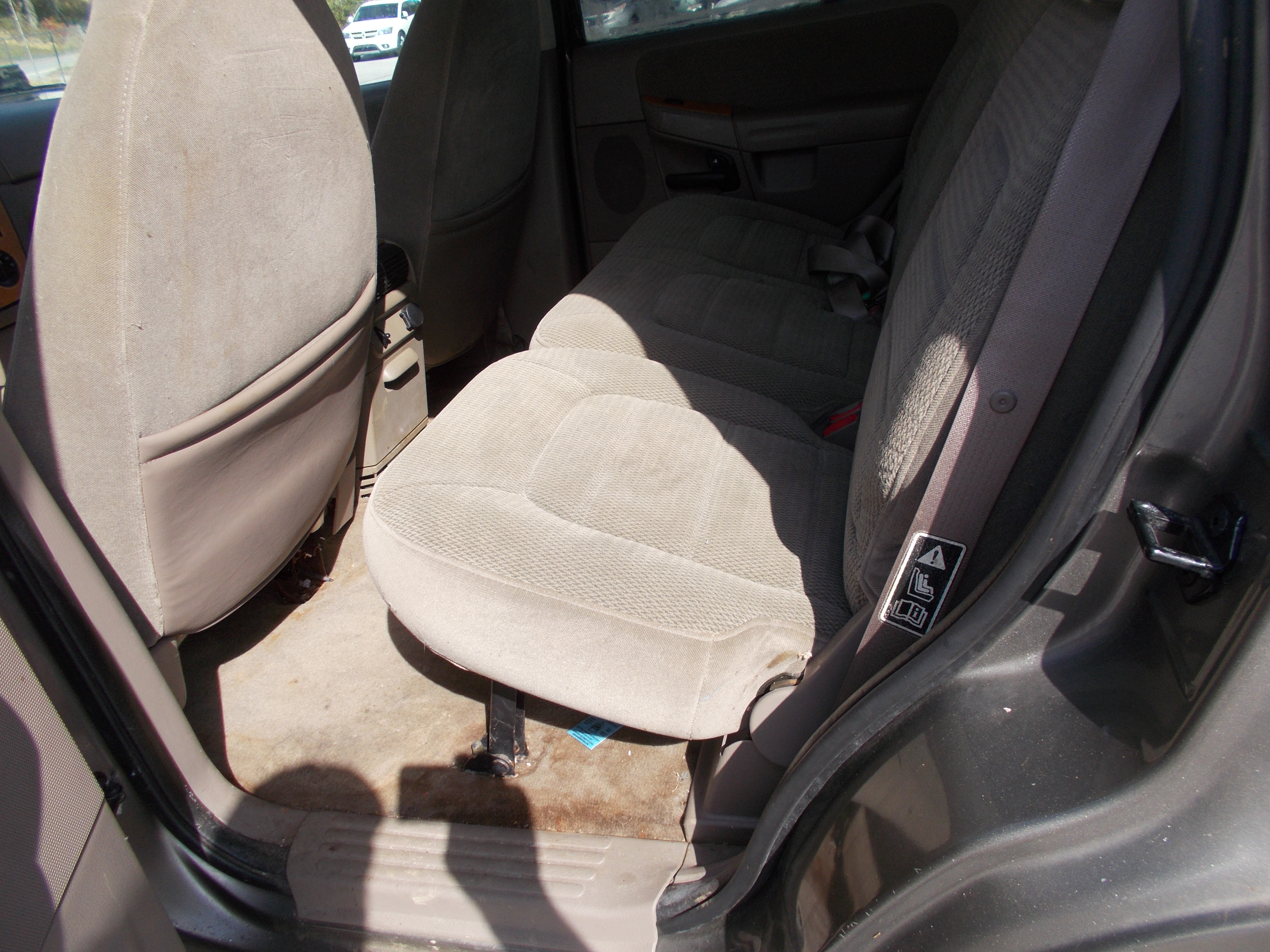 Used 2002 Ford Explorer 4WD XLT image 9
