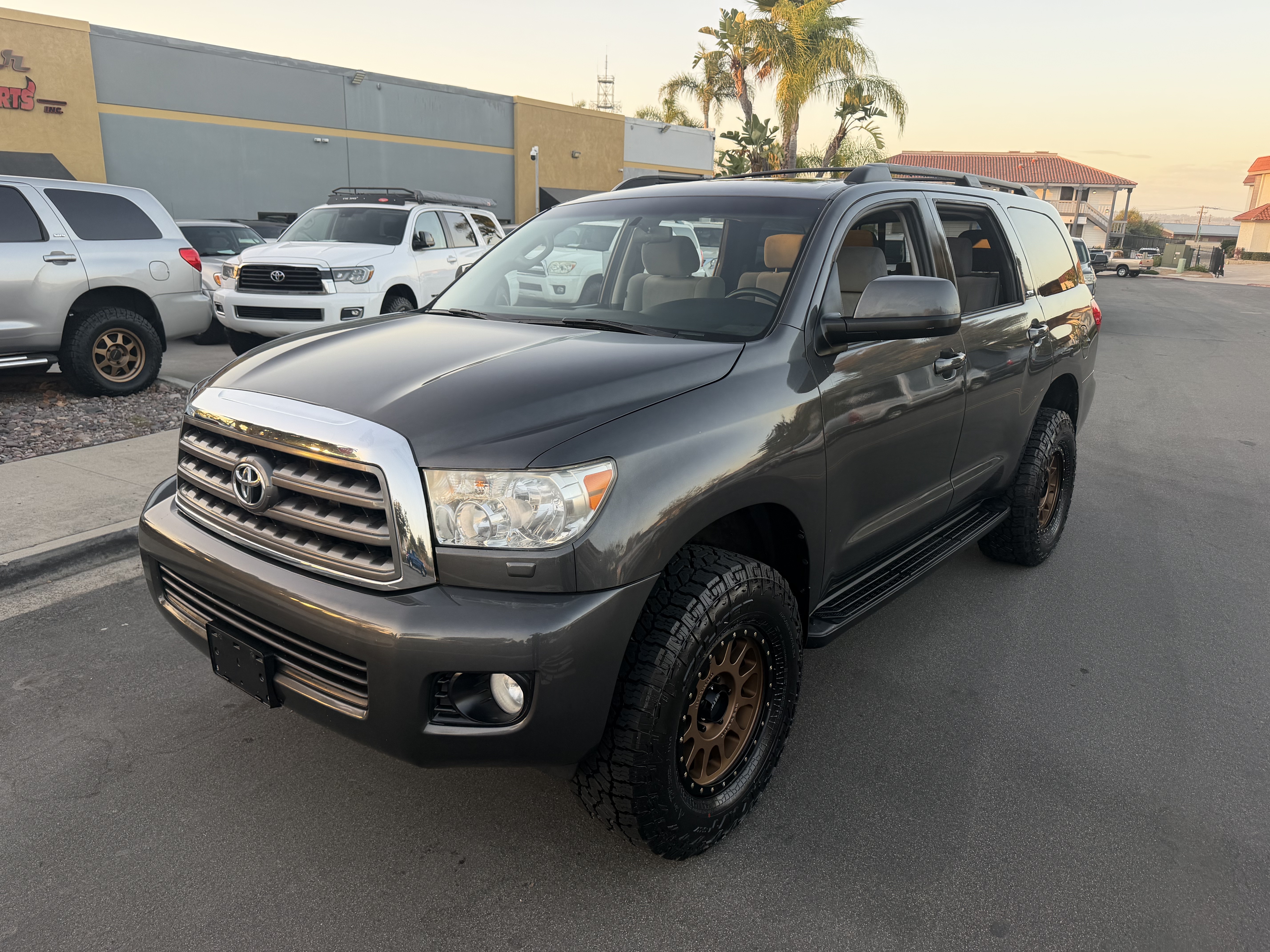 Used 2012 Toyota Sequoia 4WD image 2
