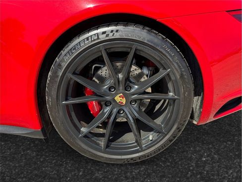 Used 2018 Porsche 911 Targa 4 GTS image 14