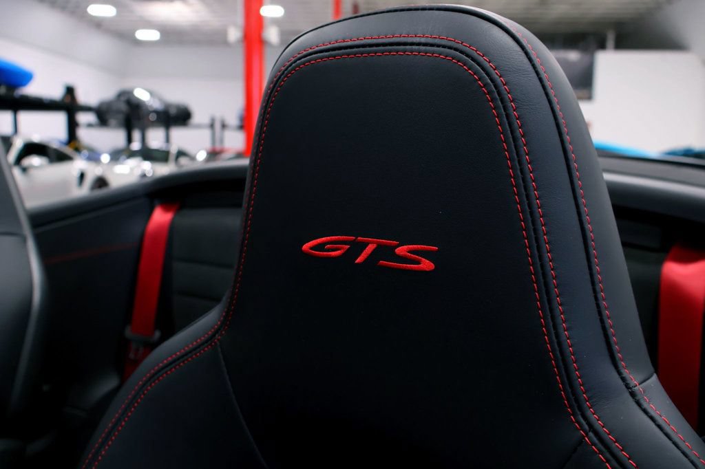 Used 2024 Porsche 911 GTS Cabriolet image 15