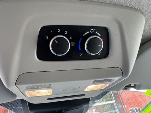 Used 2024 Ford Transit 350 XLT image 16