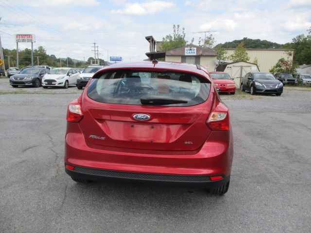 Used 2012 Ford Focus SEL Hatchback FWD image 7
