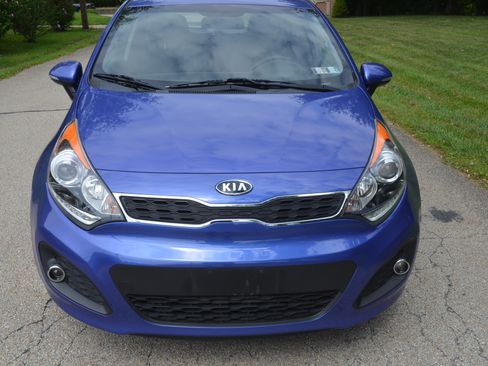Used 2012 Kia Rio SX FWD image 8