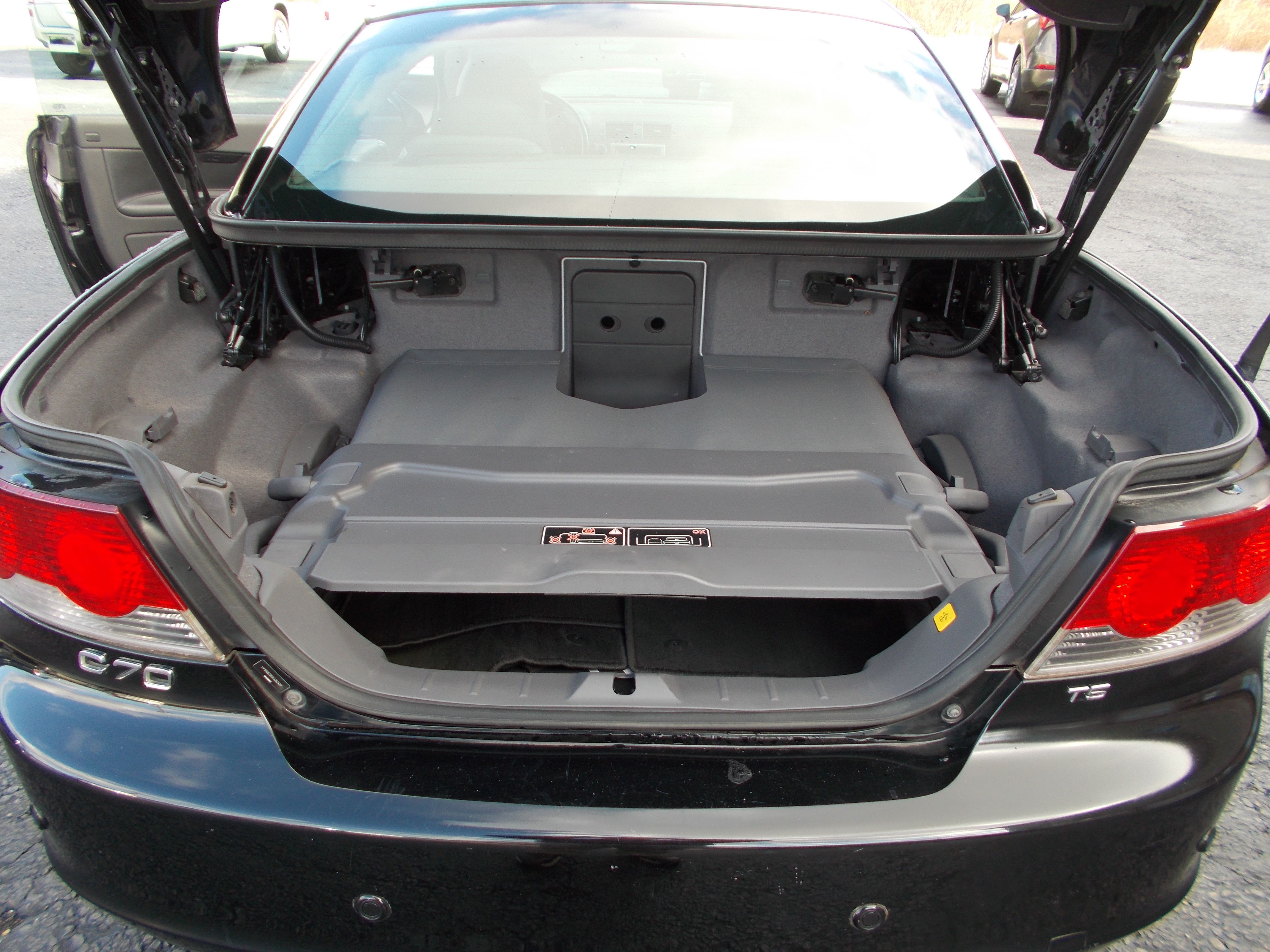 Used 2008 Volvo C70 T5 FWD image 10