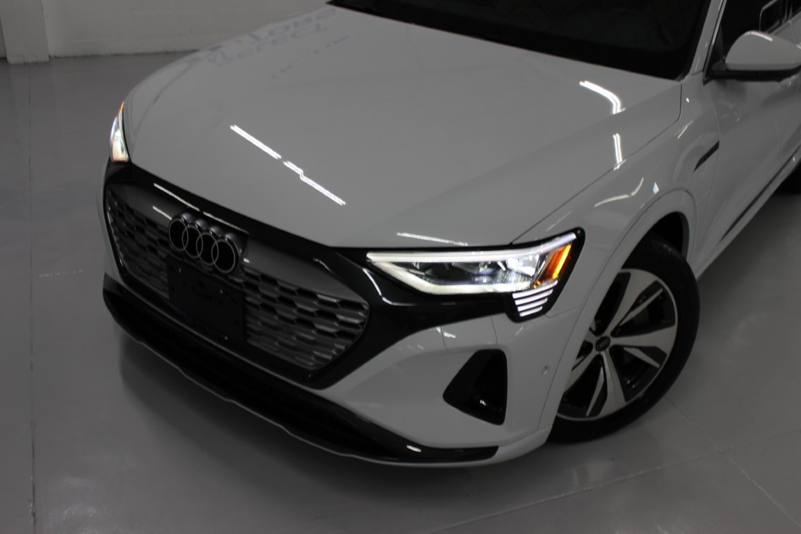Used 2024 Audi Q8 e-tron Premium Plus AWD/4WD image 4