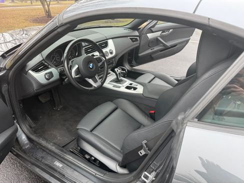 Used 2014 BMW Z4 sDrive28i image 6