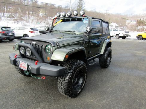 Used 2008 Jeep Wrangler Sahara image 4