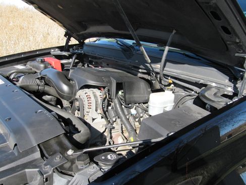 Used 2008 Chevrolet Avalanche LTZ image 6