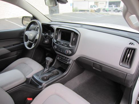 Used 2019 Chevrolet Colorado LS image 9