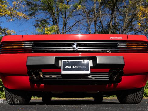 Used 1989 Ferrari Testarossa image 12