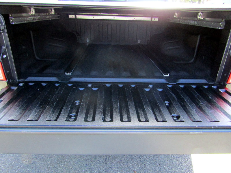 Used 2014 Nissan Frontier 4x4 Crew Cab PRO-4X image 10