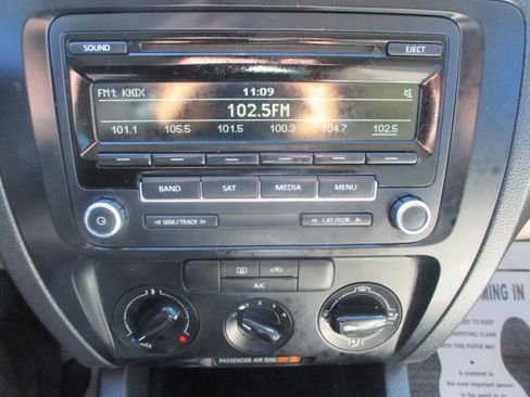 Used 2014 Volkswagen Jetta SE image 7