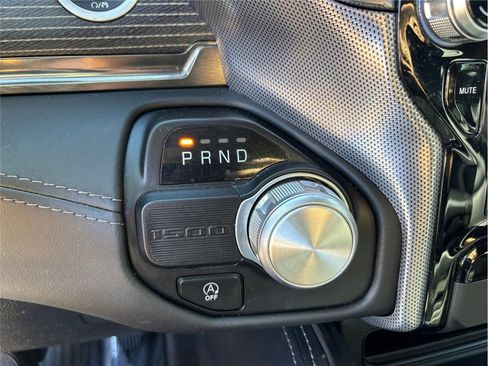 Used 2020 RAM 1500 Limited w/ Body Color Bumper Group image 36