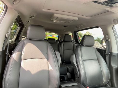 Used 2024 Honda Odyssey Touring image 17
