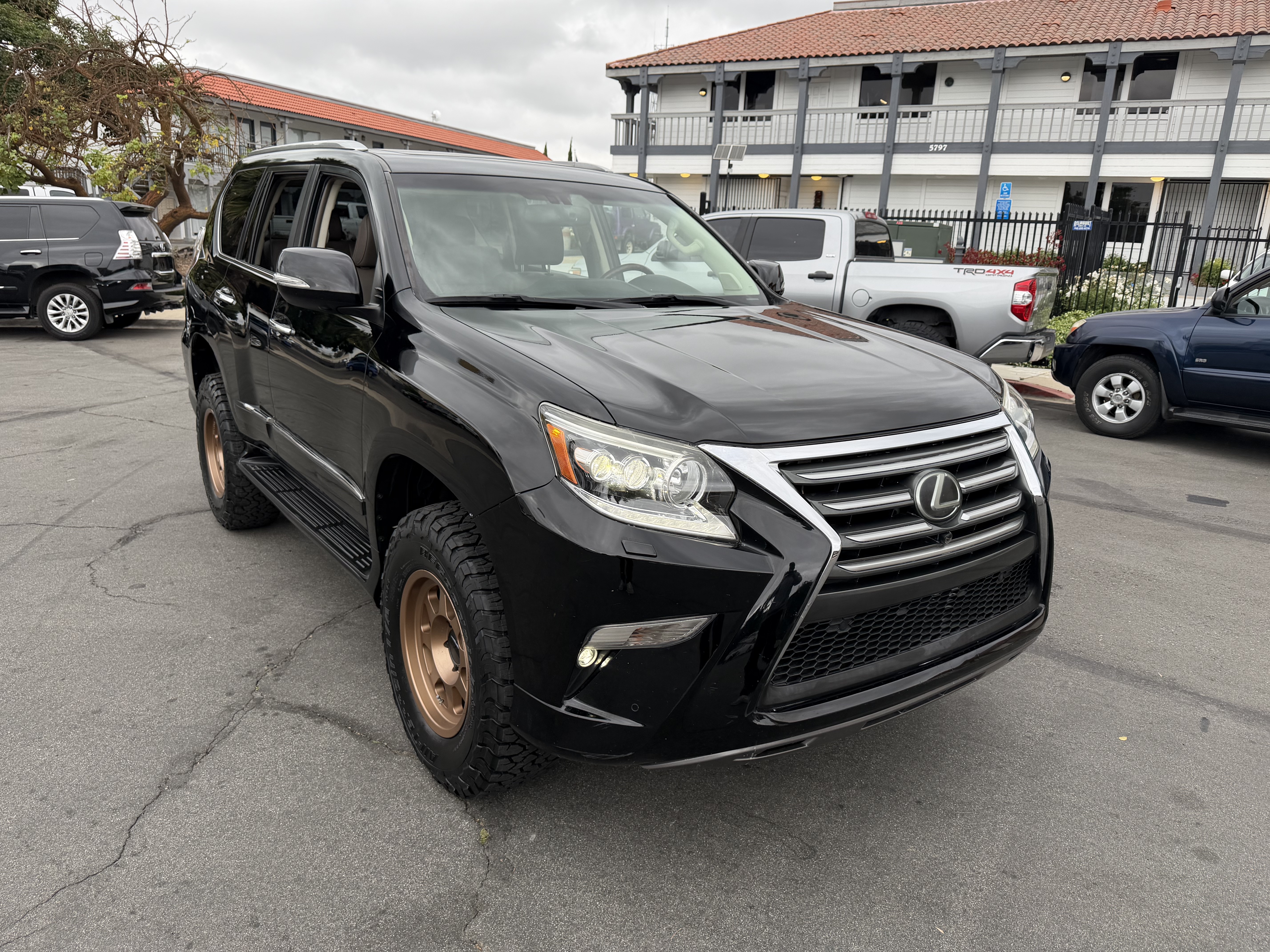 Used 2017 Lexus GX 460 Luxury AWD/4WD image 16