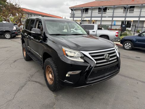 Used 2017 Lexus GX 460 Luxury image 16