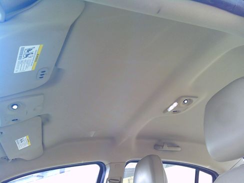 Used 2014 Chrysler 200 Limited image 9