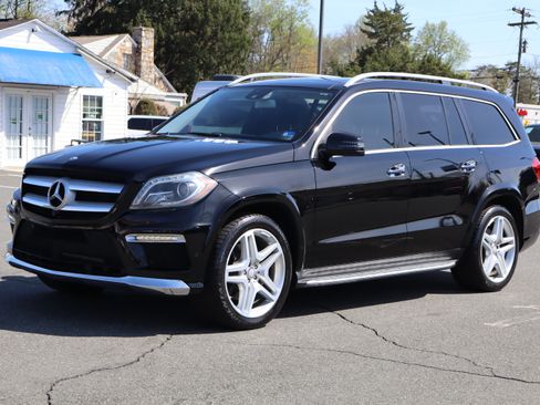 Used 2015 Mercedes-Benz GL 550 image 4