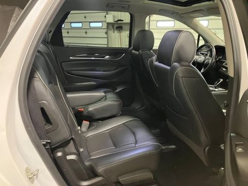 Used 2020 Buick Enclave Avenir image 27